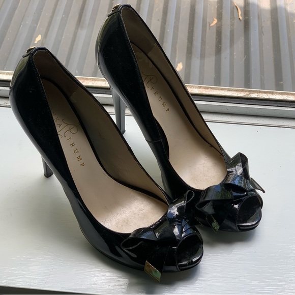 Ivanka Trump 6” heels - Picture 2 of 4